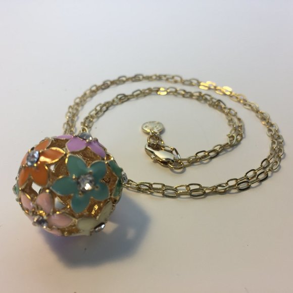 🌺💐🌸JCREW Blooming Flower Long Necklace🌸💐🌺 - Picture 2 of 9